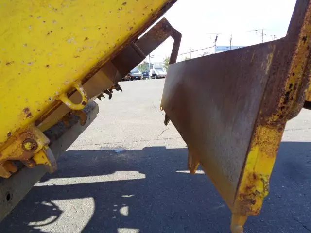 平成25年10月中古大型ダンプ三菱ふそうスーパーグレートの画像17