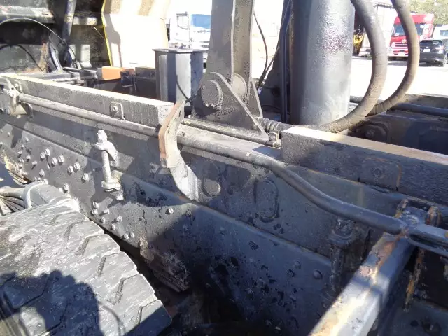 平成25年10月中古大型ダンプ三菱ふそうスーパーグレートの画像26