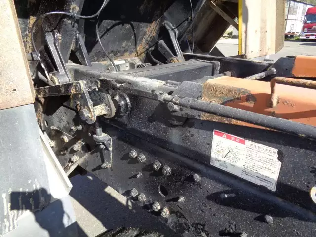 平成25年10月中古大型ダンプ三菱ふそうスーパーグレートの画像28