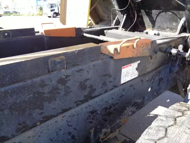 平成25年10月中古大型ダンプ三菱ふそうスーパーグレートの画像30