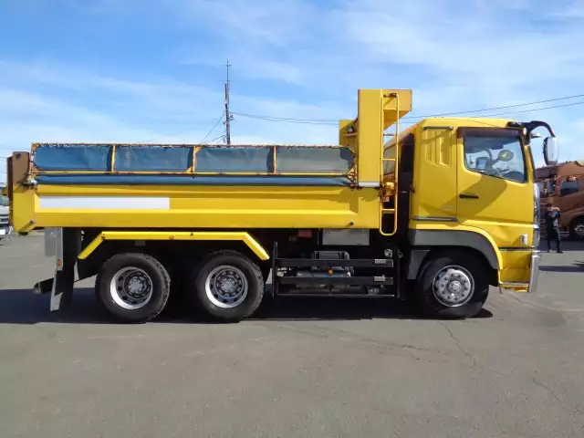 平成25年10月中古大型ダンプ三菱ふそうスーパーグレートの画像4