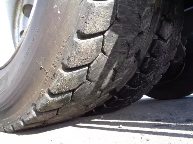 平成25年10月中古大型ダンプ三菱ふそうスーパーグレートの画像38