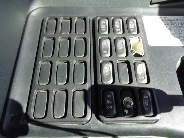 平成25年10月中古大型ダンプ三菱ふそうスーパーグレートの画像49