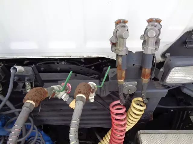 令和02年01月中古大型トラクタヘッド日野日野の画像13