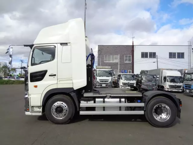 令和02年01月中古大型トラクタヘッド日野日野の画像8