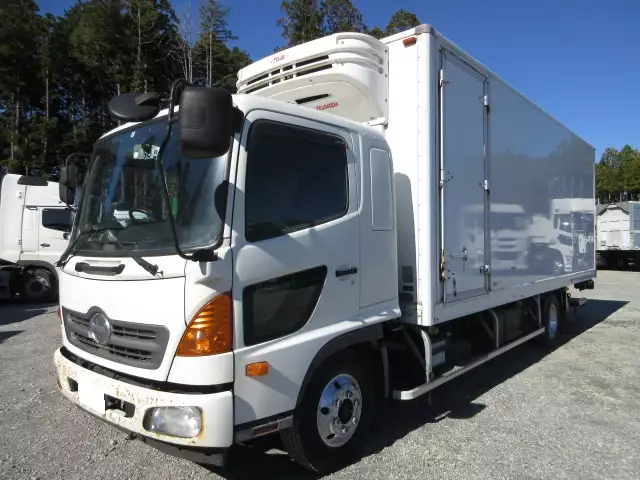 平成24年12月中古中型冷凍バン・ウィング日野レンジャーの画像1