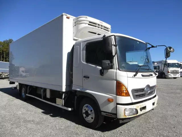 平成24年12月中古中型冷凍バン・ウィング日野レンジャーの画像3