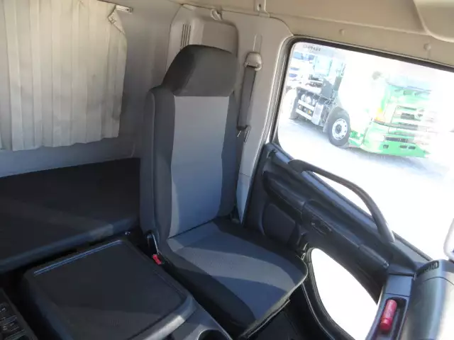 平成24年12月中古中型冷凍バン・ウィング日野レンジャーの画像46