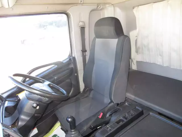 平成24年12月中古中型冷凍バン・ウィング日野レンジャーの画像48