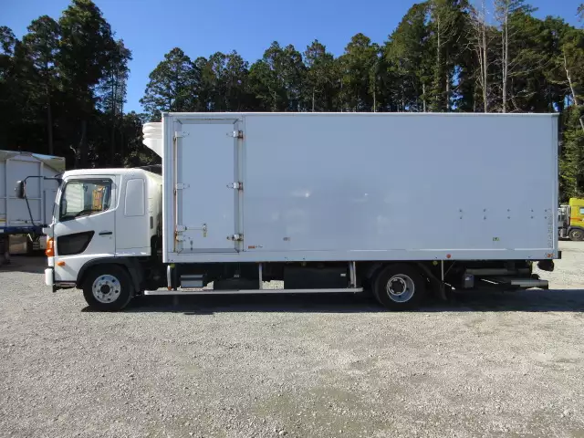 平成24年12月中古中型冷凍バン・ウィング日野レンジャーの画像8