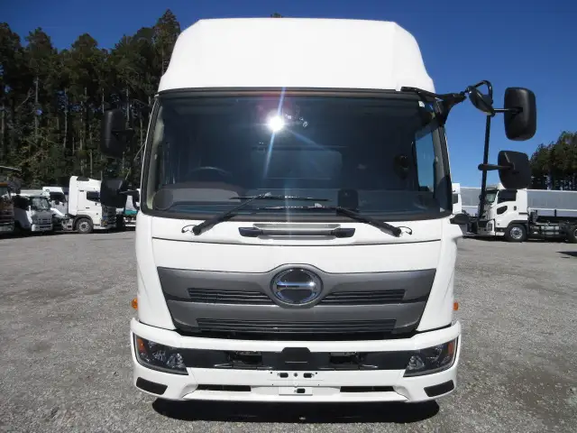 未使用車 令和5年 日野 4tアルミウィング 6200ワイド MT 240馬力 積載:2,500kg バックモニター ETC2.0の画像2