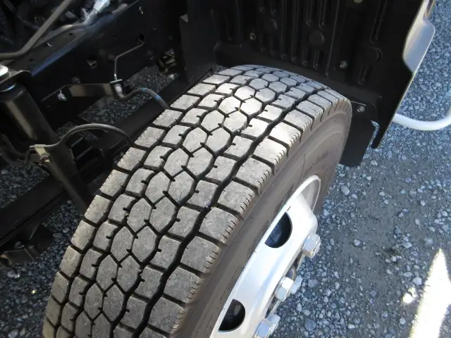 未使用車 令和5年 日野 4tアルミウィング 6200ワイド MT 240馬力 積載:2,500kg バックモニター ETC2.0の画像11