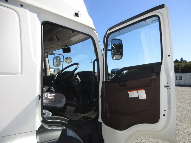 未使用車 令和5年 日野 4tアルミウィング 6200ワイド MT 240馬力 積載:2,500kg バックモニター ETC2.0の画像31