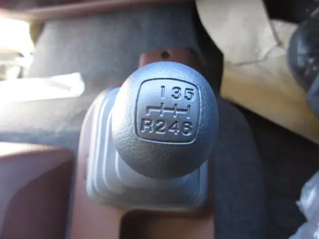 未使用車 令和5年 日野 4tアルミウィング 6200ワイド MT 240馬力 積載:2,500kg バックモニター ETC2.0の画像35