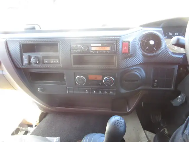 未使用車 令和5年 日野 4tアルミウィング 6200ワイド MT 240馬力 積載:2,500kg バックモニター ETC2.0の画像36