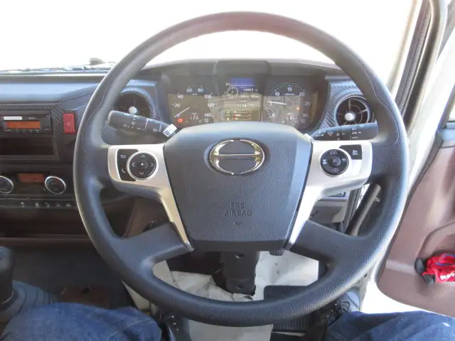 未使用車 令和5年 日野 4tアルミウィング 6200ワイド MT 240馬力 積載:2,500kg バックモニター ETC2.0の画像45