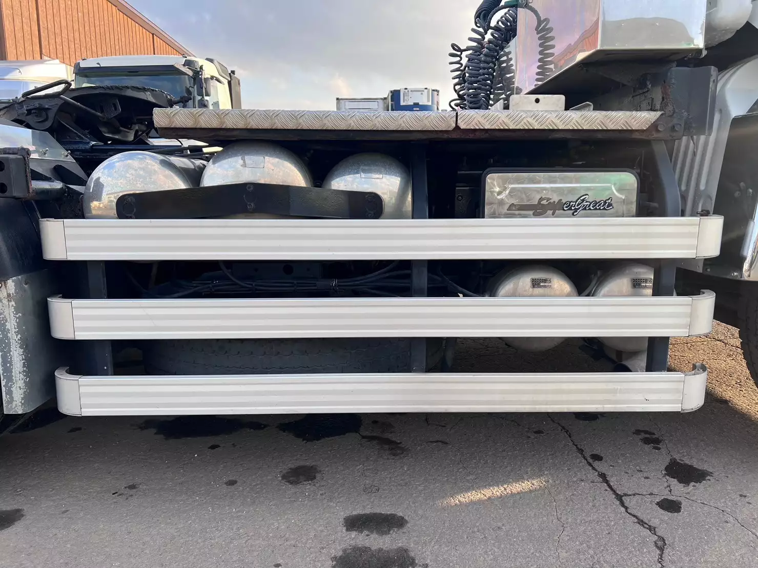 平成28年06月中古大型トラクタヘッド三菱ふそうスーパーグレートの画像15