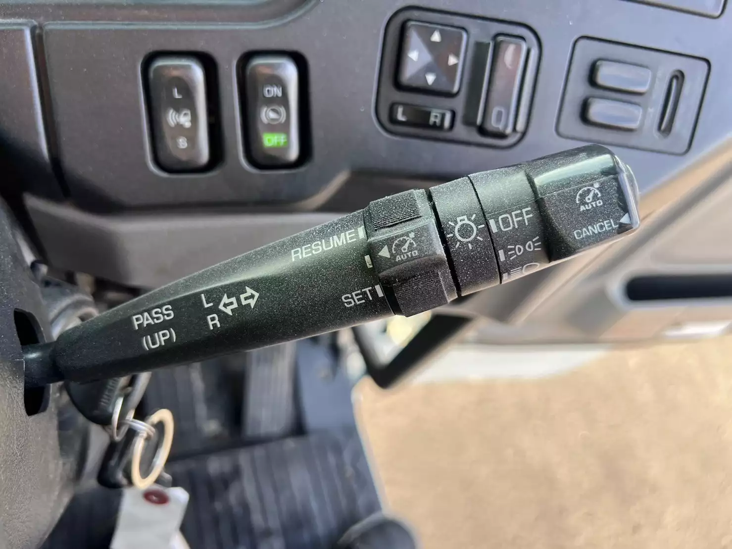 平成28年06月中古大型トラクタヘッド三菱ふそうスーパーグレートの画像16