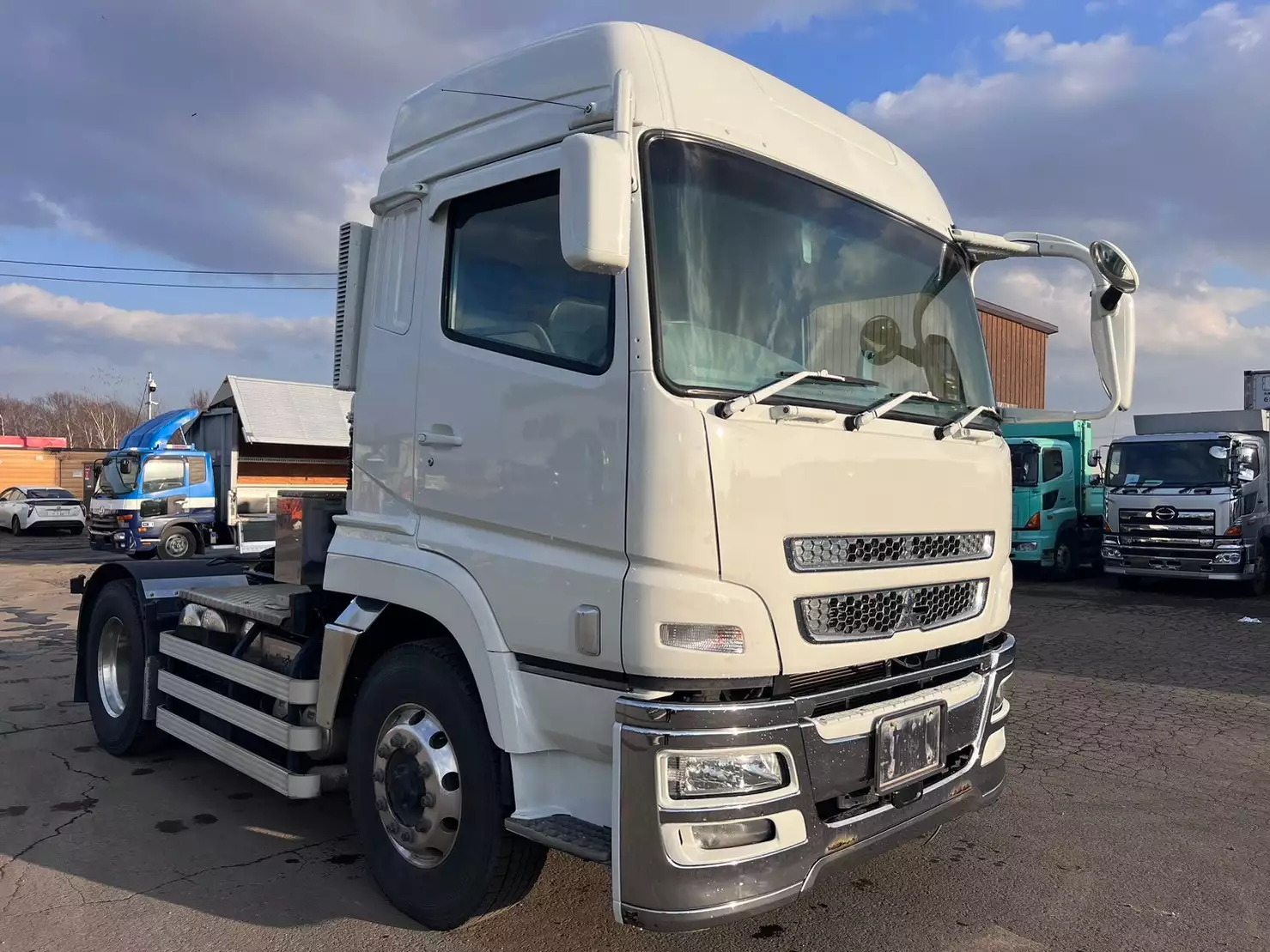 平成28年06月中古大型トラクタヘッド三菱ふそうスーパーグレートの画像3