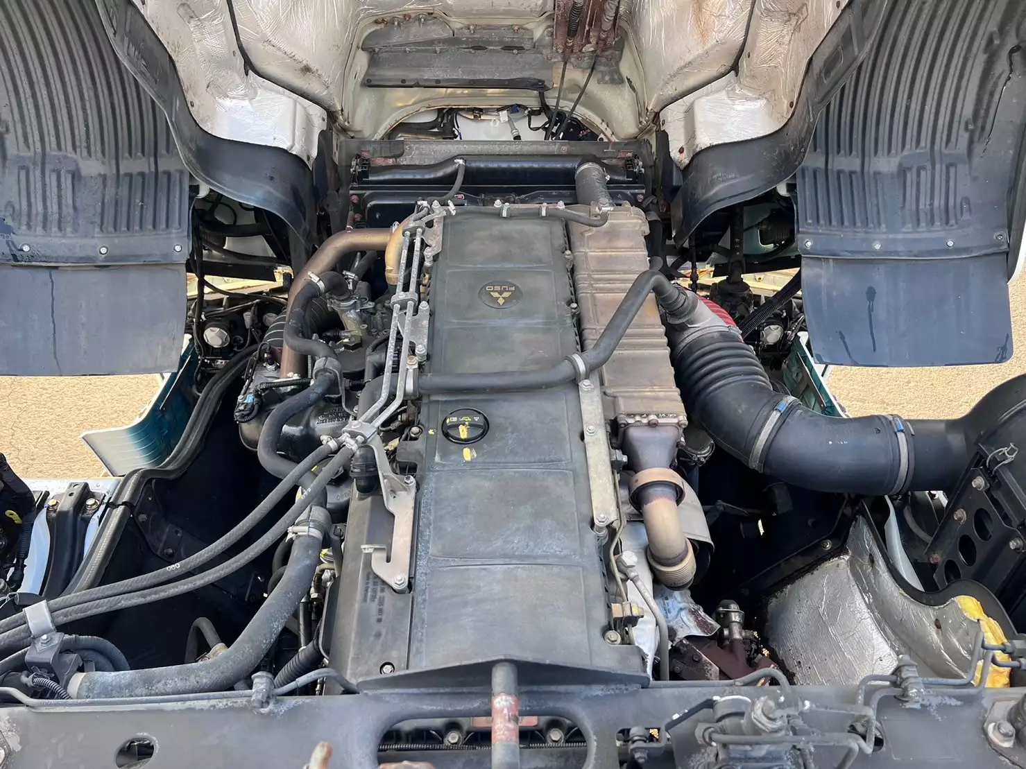 平成28年06月中古大型トラクタヘッド三菱ふそうスーパーグレートの画像24