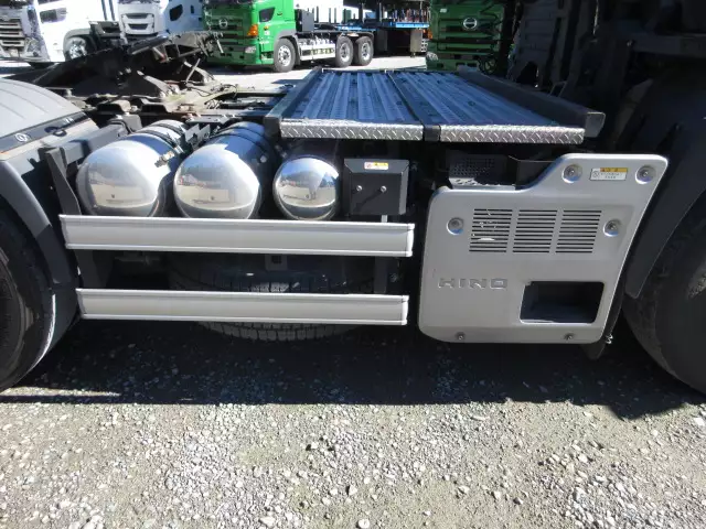 令和02年05月中古大型トラクタヘッド日野プロフィアの画像23