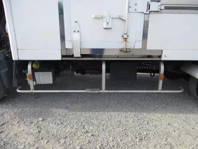 平成29年09月中古小型冷凍バン・ウィング日野デュトロの画像18