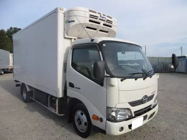 平成29年09月中古小型冷凍バン・ウィング日野デュトロの画像3