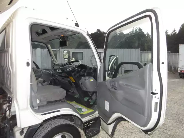 平成29年09月中古小型冷凍バン・ウィング日野デュトロの画像29