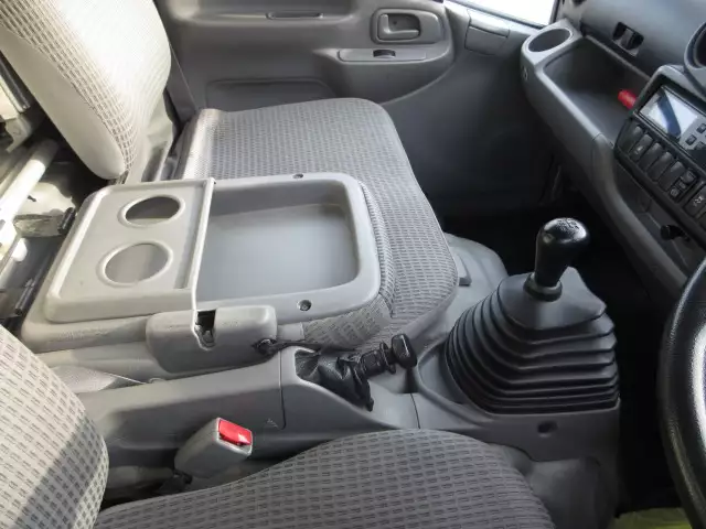 平成29年09月中古小型冷凍バン・ウィング日野デュトロの画像32