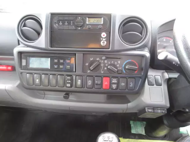 平成29年09月中古小型冷凍バン・ウィング日野デュトロの画像33