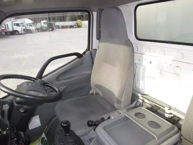 平成29年09月中古小型冷凍バン・ウィング日野デュトロの画像48