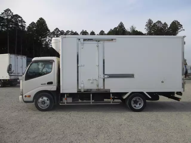 平成29年09月中古小型冷凍バン・ウィング日野デュトロの画像8