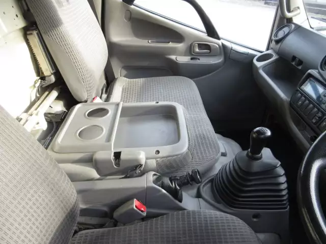 平成29年09月中古小型冷凍バン・ウィング日野デュトロの画像31