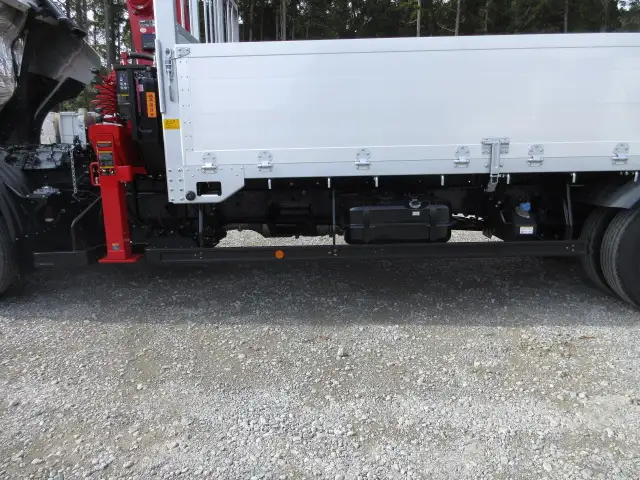 令和05年09月中古中型クレーン付三菱ふそうファイターの画像14