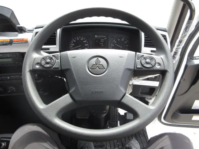 令和05年09月中古中型クレーン付三菱ふそうファイターの画像36