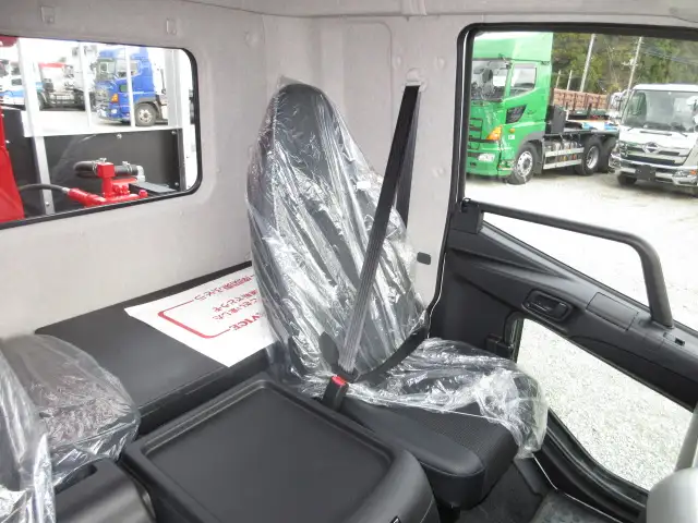 令和05年09月中古中型クレーン付三菱ふそうファイターの画像40