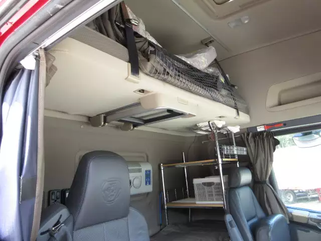 平成29年04月中古大型トラクタヘッドスカニアトラックの画像32