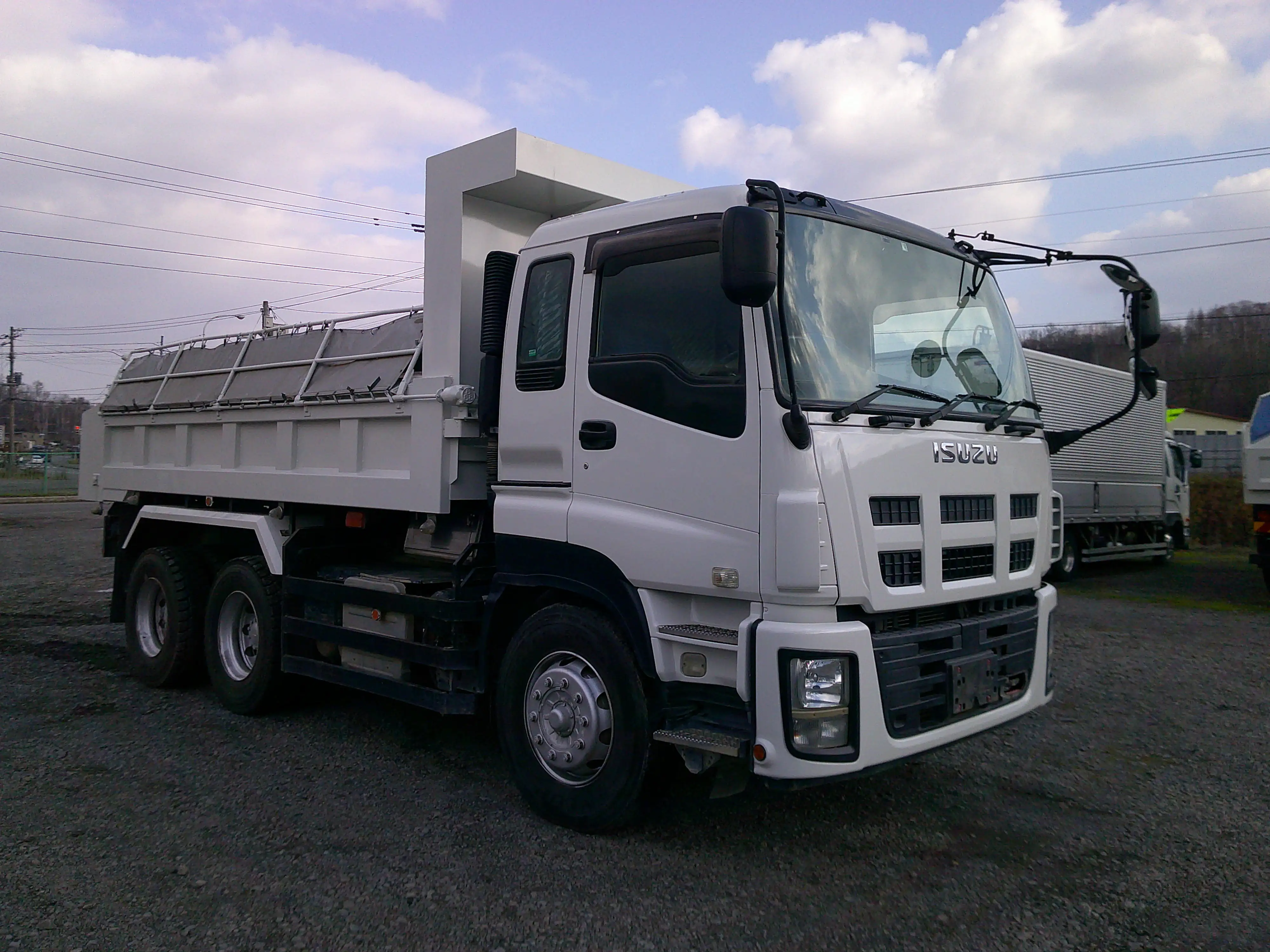 平成26年10月中古大型ダンプいすゞギガの画像2