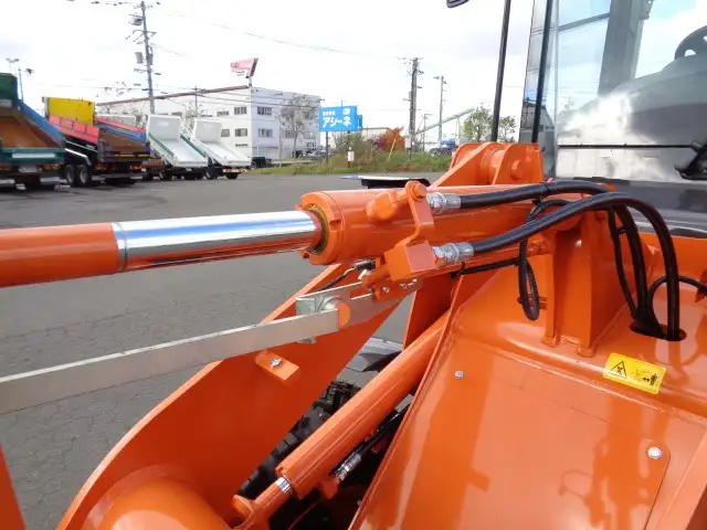 未使用車 令和5年 日立 ZW30-5B スパイクタイヤ ヒーター 3hの画像13