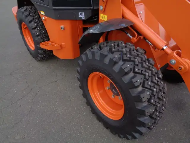 未使用車 令和5年 日立 ZW30-5B スパイクタイヤ ヒーター 3hの画像19