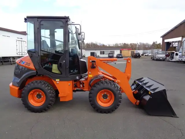 未使用車 令和5年 日立 ZW30-5B スパイクタイヤ ヒーター 3hの画像4