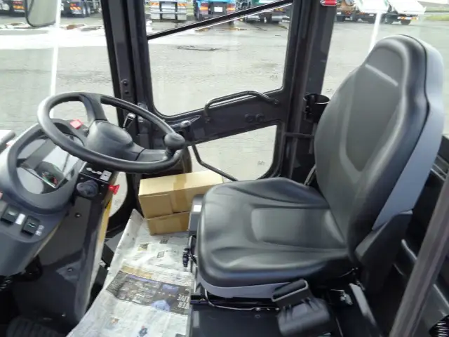 未使用車 令和5年 日立 ZW30-5B スパイクタイヤ ヒーター 3hの画像36