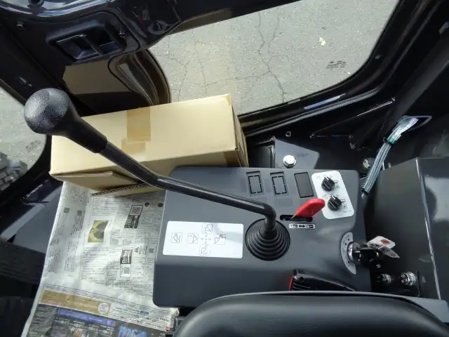 未使用車 令和5年 日立 ZW30-5B スパイクタイヤ ヒーター 3hの画像42