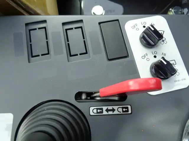 未使用車 令和5年 日立 ZW30-5B スパイクタイヤ ヒーター 3hの画像43