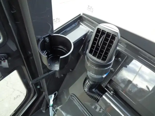 未使用車 令和5年 日立 ZW30-5B スパイクタイヤ ヒーター 3hの画像47