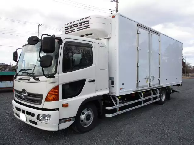 平成28年06月中古中型冷凍バン・ウィング日野レンジャーの画像1