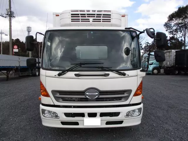 平成28年06月中古中型冷凍バン・ウィング日野レンジャーの画像2