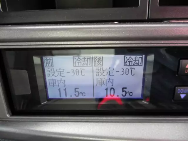 平成28年06月中古中型冷凍バン・ウィング日野レンジャーの画像18