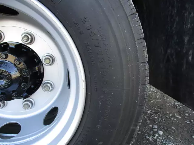 平成30年12月中古増トンクレーン付三菱ふそうファイターの画像18