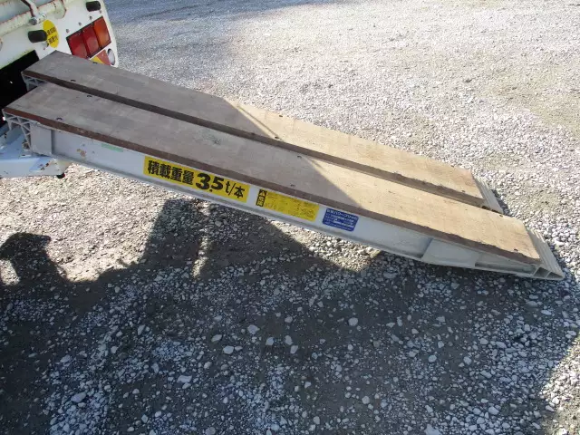 平成30年12月中古増トンクレーン付三菱ふそうファイターの画像32